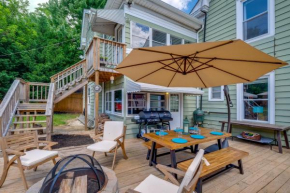 Large Lynchburg Family Home with Hot Tub 4 Mi to LU
